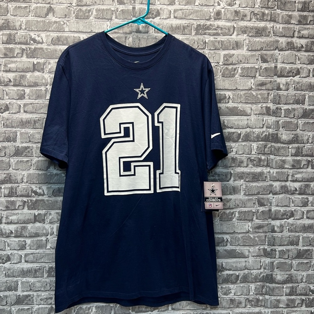 NWT Dallas Cowboys T-shirt